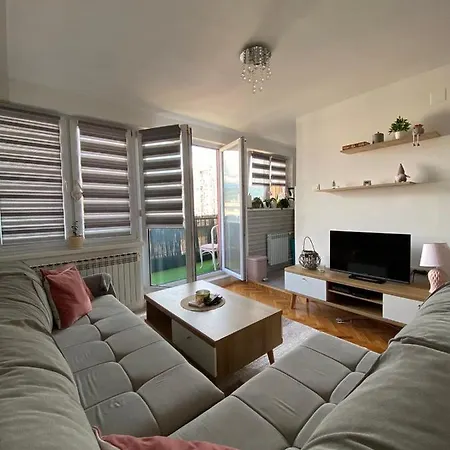 Apartment Nira